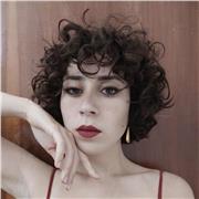 Studentessa di lingue e letterature straniere impartisce ripetizioni di francese, inglese e russo a2